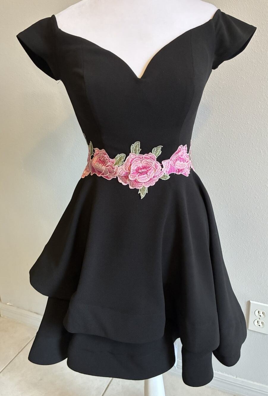 B Darlin Black Floral Rose Mini Dress Flowy Fairy Skater Babydoll Sweetheart XS